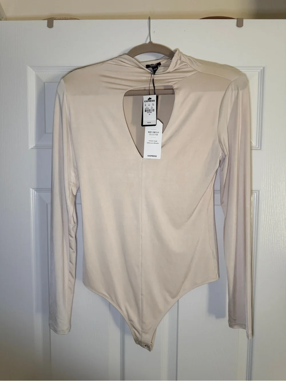 Express Cream Long-Sleeve Keyhole Bodysuit